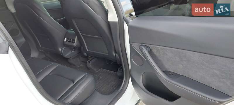 Внедорожник / Кроссовер Tesla Model Y 2021 в Днепре фото 12 Внедорожник / Кроссовер Tesla Model Y 2021 в Днепре