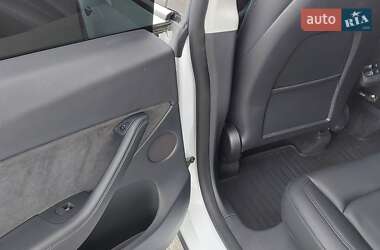 Внедорожник / Кроссовер Tesla Model Y 2021 в 
