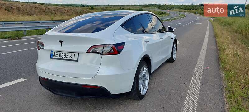 Внедорожник / Кроссовер Tesla Model Y 2021 в Днепре фото 8 Внедорожник / Кроссовер Tesla Model Y 2021 в Днепре