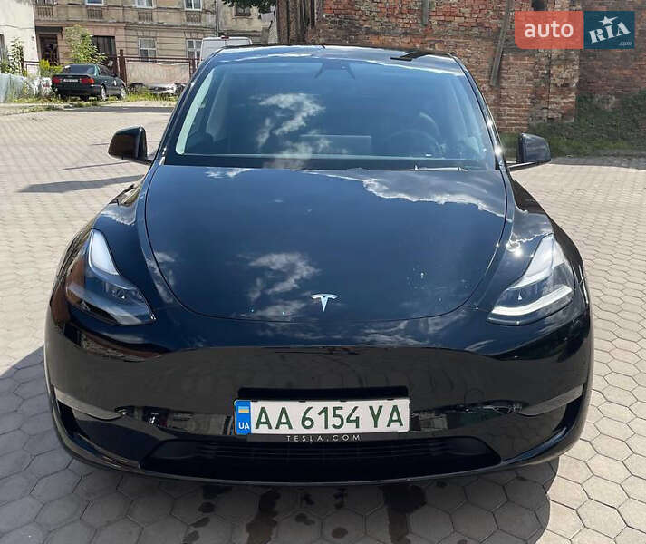 Позашляховик / Кросовер Tesla Model Y 2022 в Львові