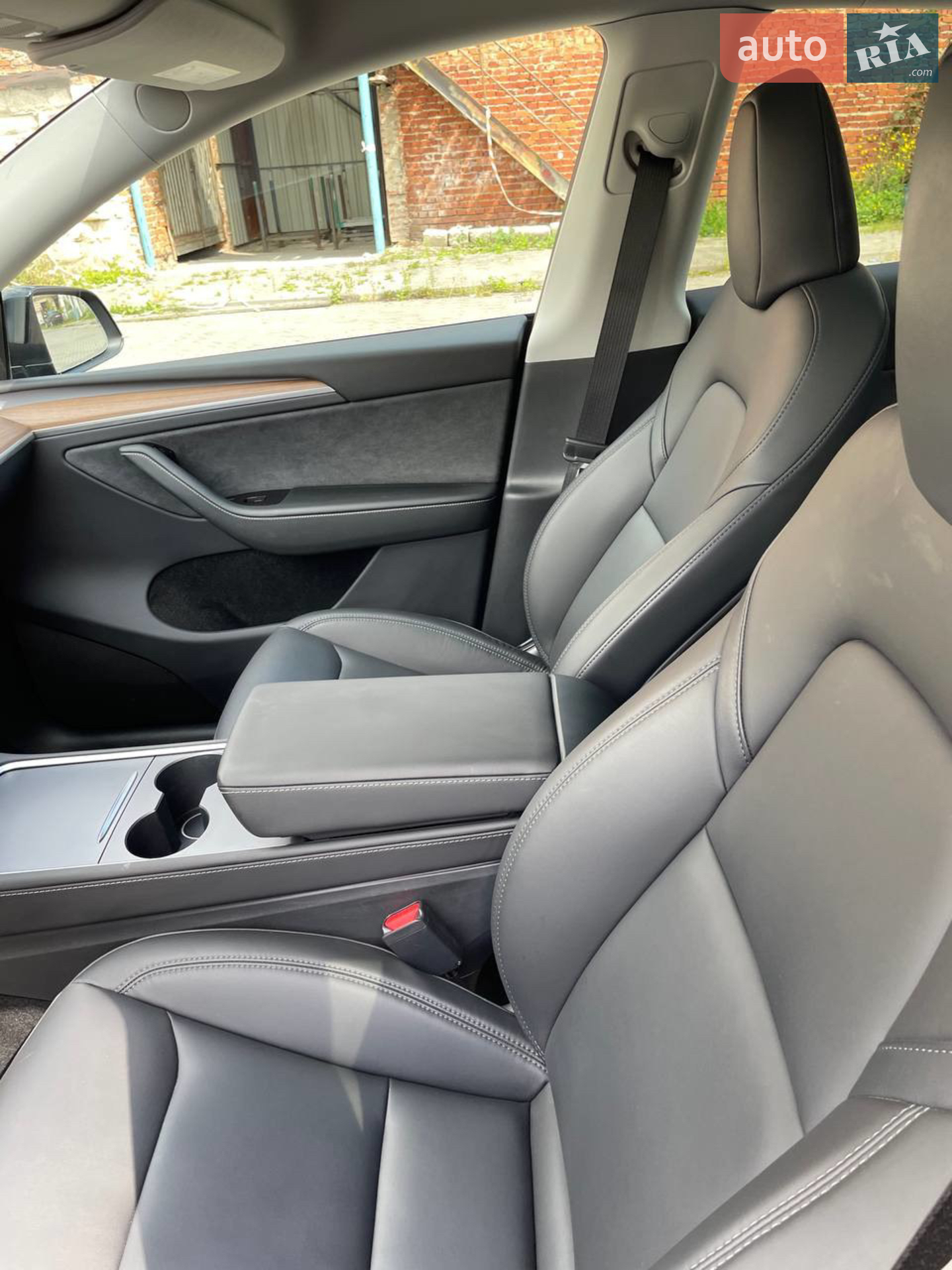 2022 Tesla Model Y - мініатюра 8