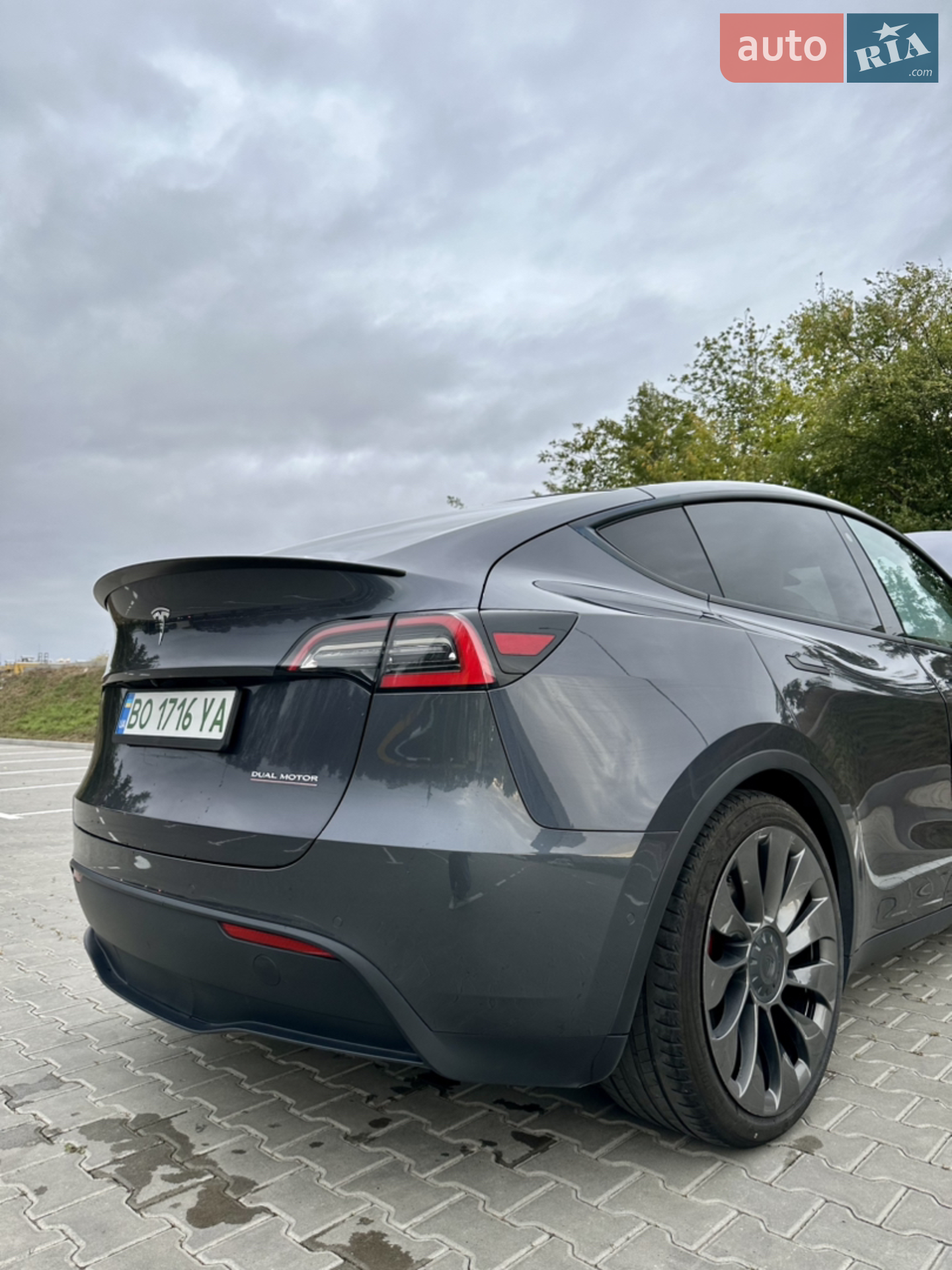 2020 Tesla Model Y - мініатюра 10