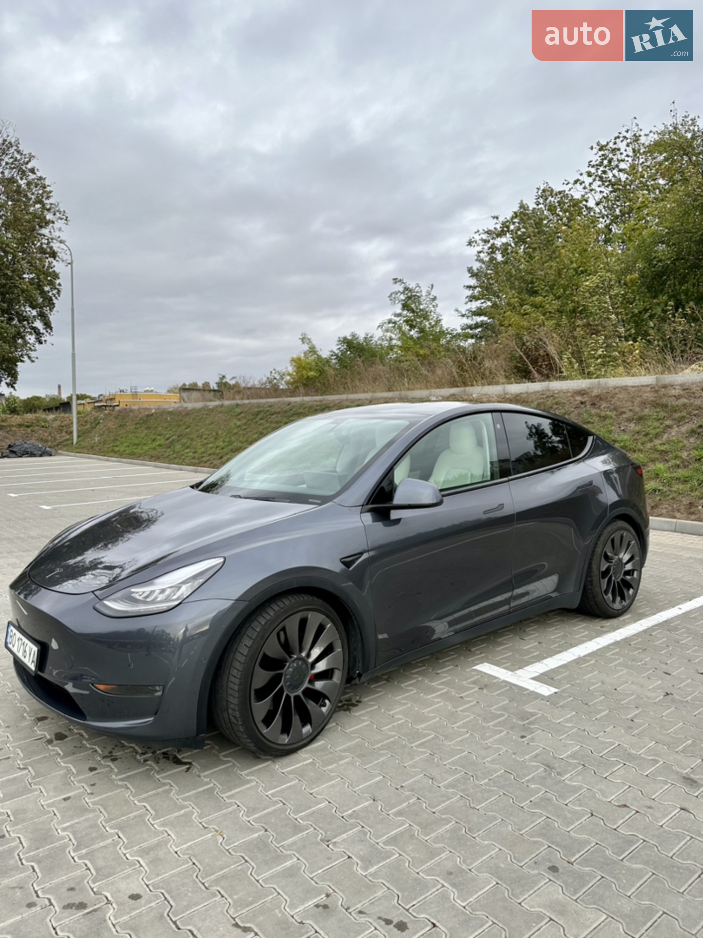 2020 Tesla Model Y - мініатюра 4