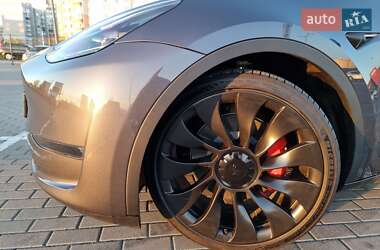 Внедорожник / Кроссовер Tesla Model Y 2022 в 