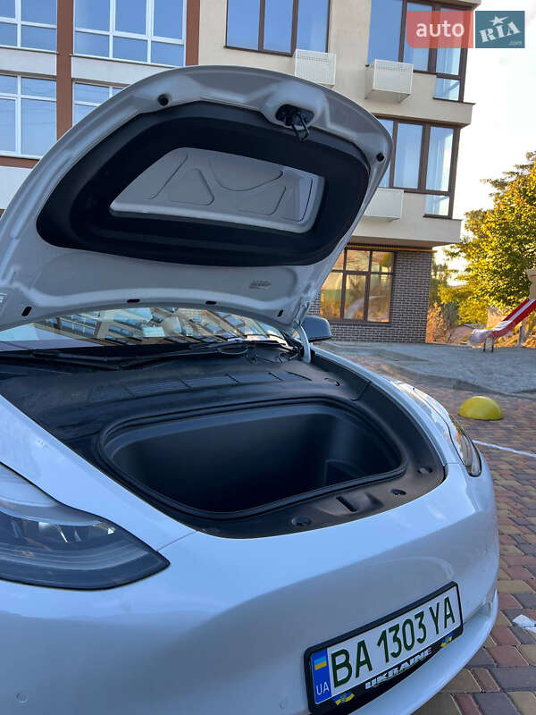 Внедорожник / Кроссовер Tesla Model Y 2022 в Умани фото 10 Внедорожник / Кроссовер Tesla Model Y 2022 в Умани