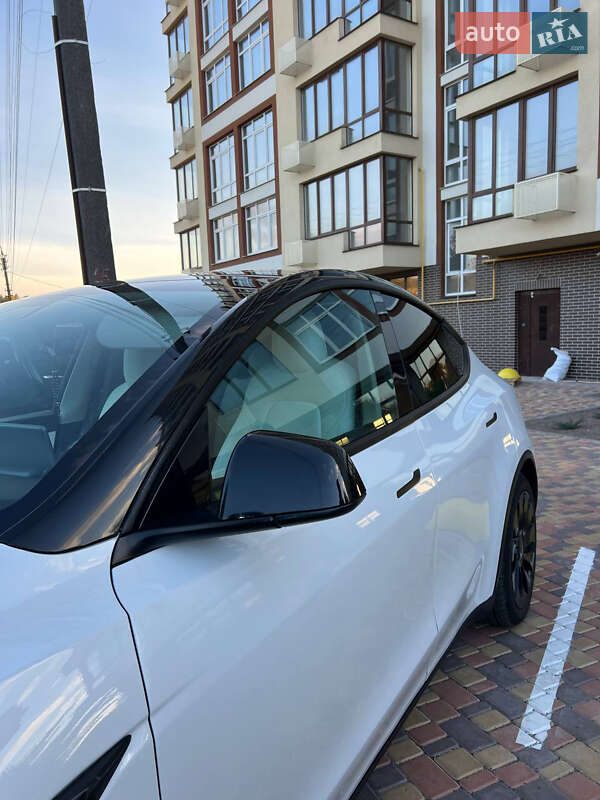Внедорожник / Кроссовер Tesla Model Y 2022 в Умани