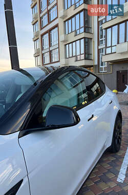 Внедорожник / Кроссовер Tesla Model Y 2022 в 