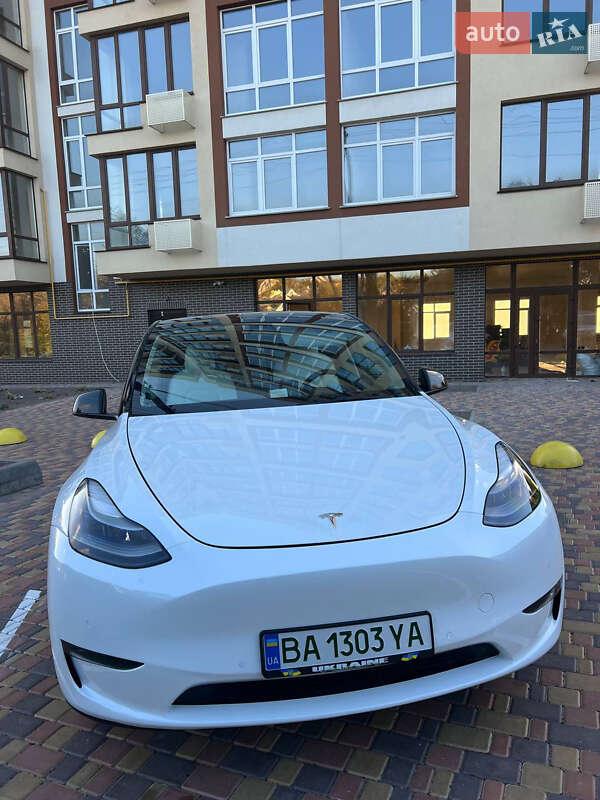 Внедорожник / Кроссовер Tesla Model Y 2022 в Умани фото Внедорожник / Кроссовер Tesla Model Y 2022 в Умани