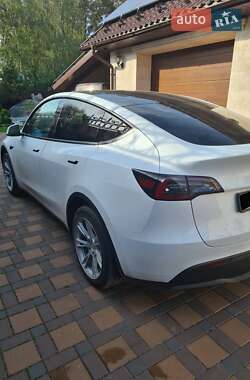 Внедорожник / Кроссовер Tesla Model Y 2022 в 