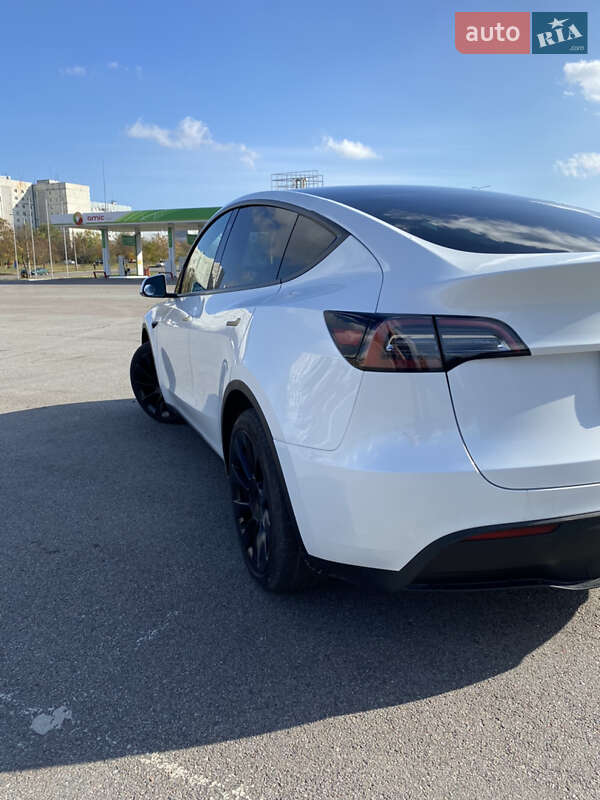 Позашляховик / Кросовер Tesla Model Y 2022 в Запоріжжі