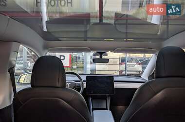 Позашляховик / Кросовер Tesla Model Y 2021 в Черкасах