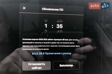 Внедорожник / Кроссовер Tesla Model Y 2021 в 