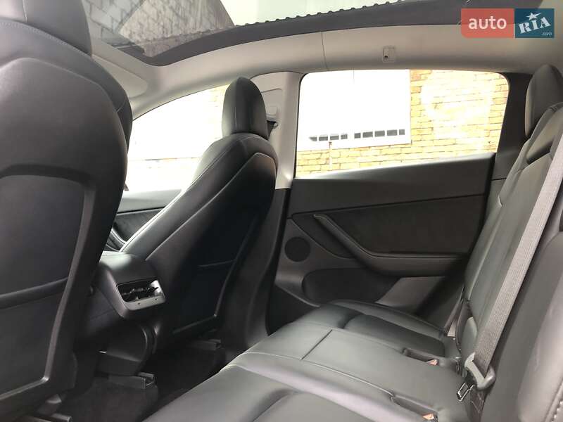 Внедорожник / Кроссовер Tesla Model Y 2021 в Белой Церкви