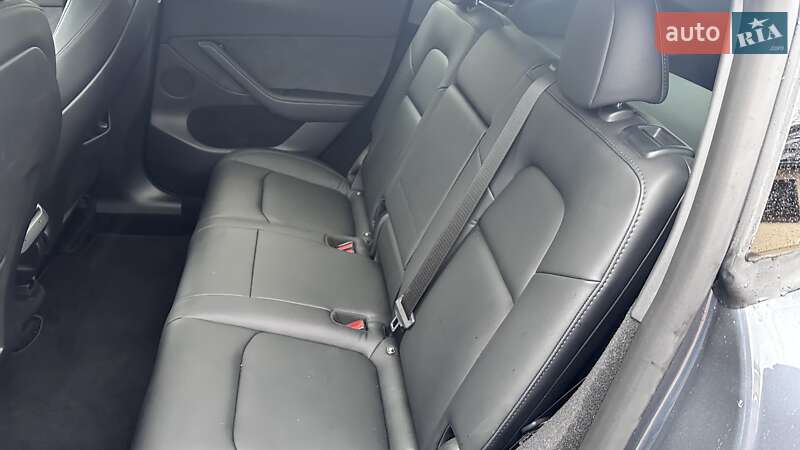 Позашляховик / Кросовер Tesla Model Y 2023 в Львові