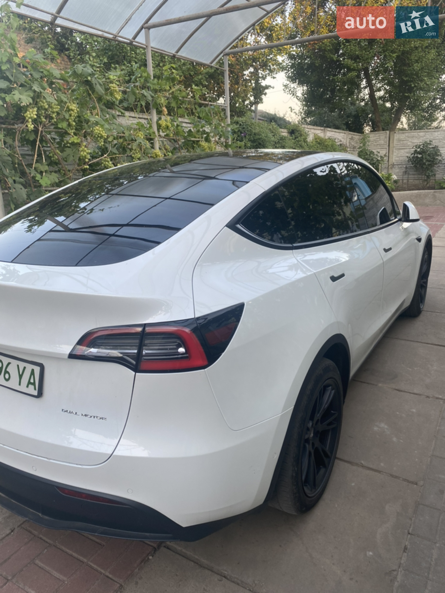 2020 Tesla Model Y - мініатюра 3