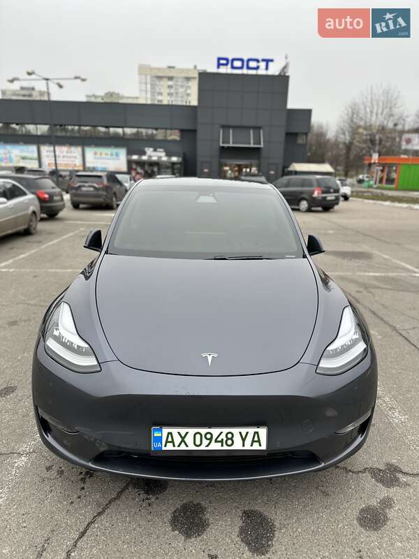Tesla Model Y 2020