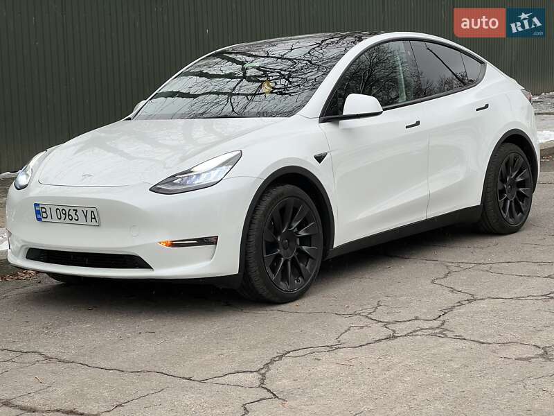Позашляховик / Кросовер Tesla Model Y 2021 в 
