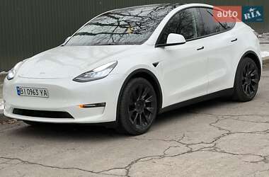 Позашляховик / Кросовер Tesla Model Y 2021 в 