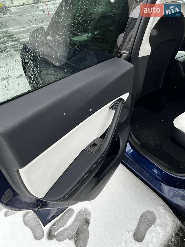 Внедорожник / Кроссовер Tesla Model Y 2021 в Киеве фото 13 Внедорожник / Кроссовер Tesla Model Y 2021 в Киеве