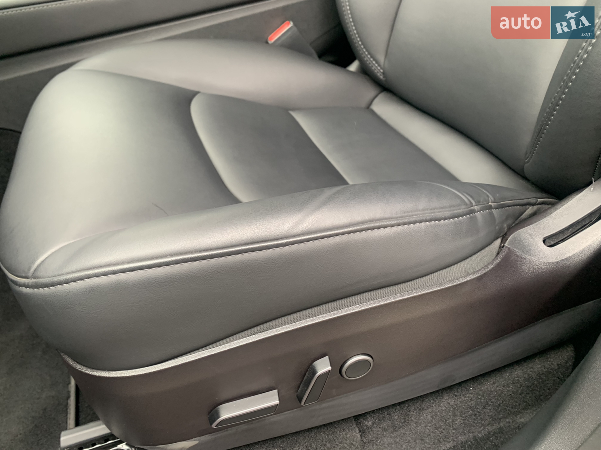 2022 Tesla Model Y - мініатюра 7