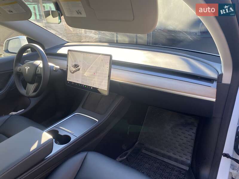 Внедорожник / Кроссовер Tesla Model Y 2022 в Днепре фото 18 Внедорожник / Кроссовер Tesla Model Y 2022 в Днепре