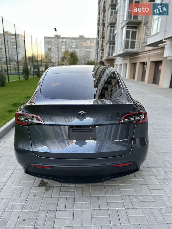 Внедорожник / Кроссовер Tesla Model Y 2021 в Днепре