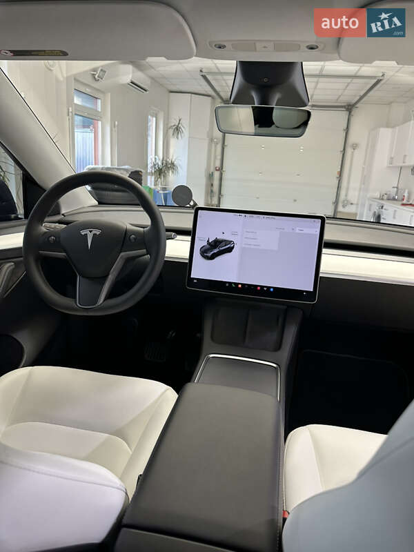 Позашляховик / Кросовер Tesla Model Y 2022 в Києві
