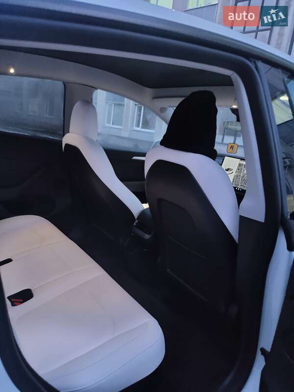 Внедорожник / Кроссовер Tesla Model Y 2022 в Чернигове