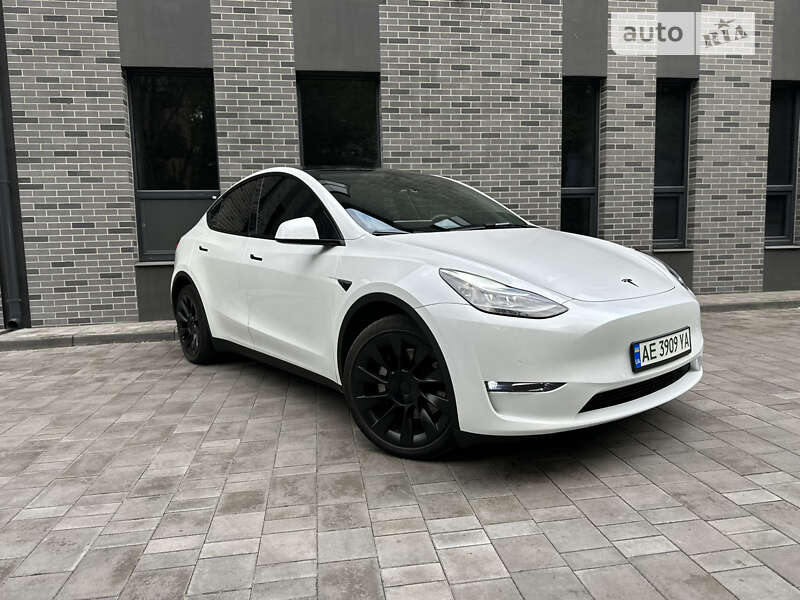 Позашляховик / Кросовер Tesla Model Y 2022 в Дніпрі