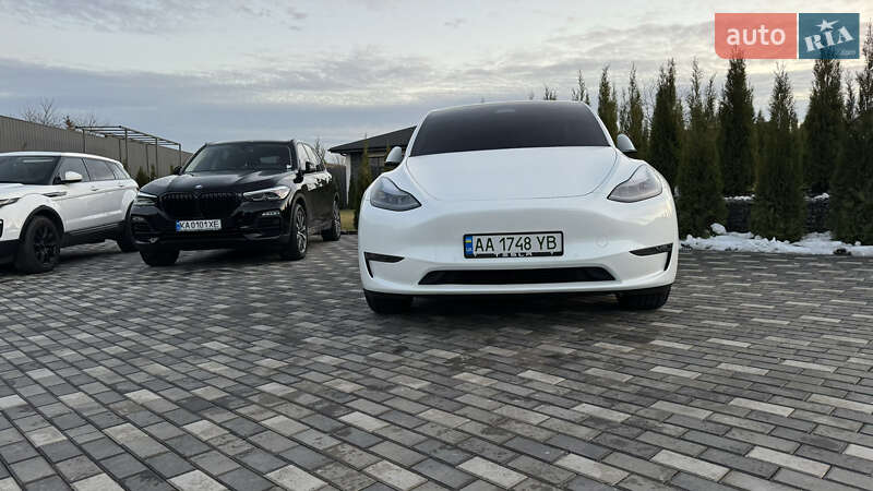 Позашляховик / Кросовер Tesla Model Y 2022 в Києві