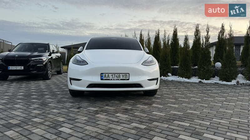 Позашляховик / Кросовер Tesla Model Y 2022 в Києві