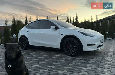 Внедорожник / Кроссовер Tesla Model Y 2022 в Киеве