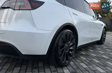 Позашляховик / Кросовер Tesla Model Y 2022 в Києві
