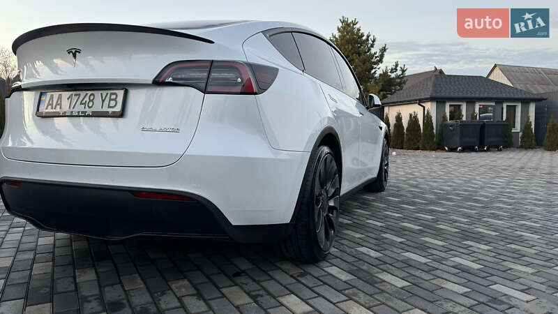 Позашляховик / Кросовер Tesla Model Y 2022 в Києві