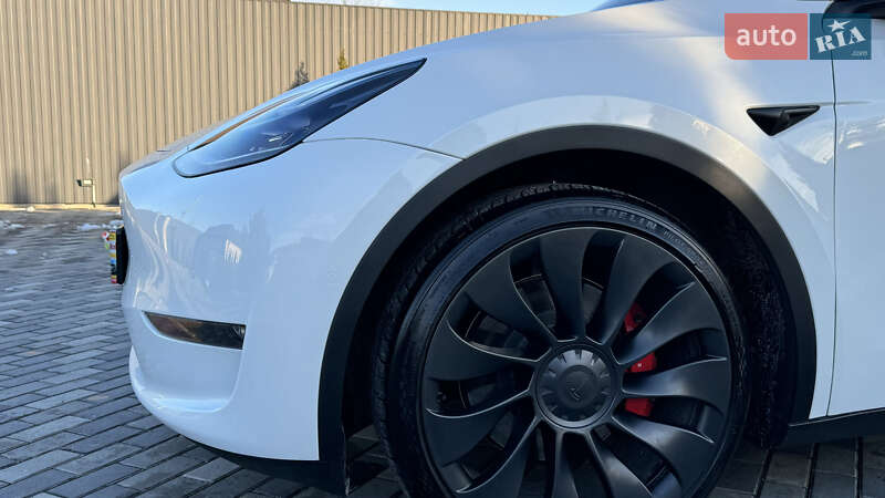 Позашляховик / Кросовер Tesla Model Y 2022 в Києві