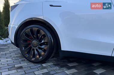 Внедорожник / Кроссовер Tesla Model Y 2022 в Киеве