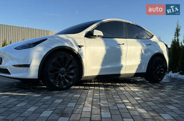 Внедорожник / Кроссовер Tesla Model Y 2022 в Киеве