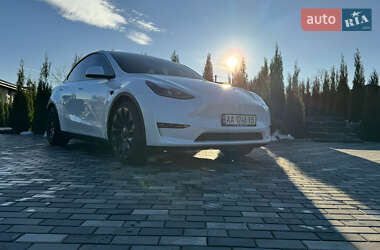 Внедорожник / Кроссовер Tesla Model Y 2022 в Киеве
