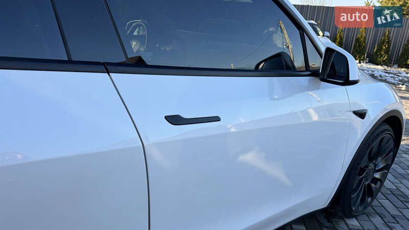 Позашляховик / Кросовер Tesla Model Y 2022 в Києві