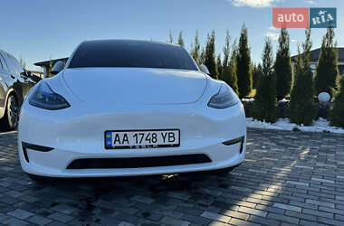 Внедорожник / Кроссовер Tesla Model Y 2022 в Киеве
