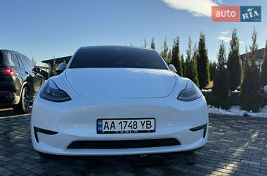 Внедорожник / Кроссовер Tesla Model Y 2022 в Киеве