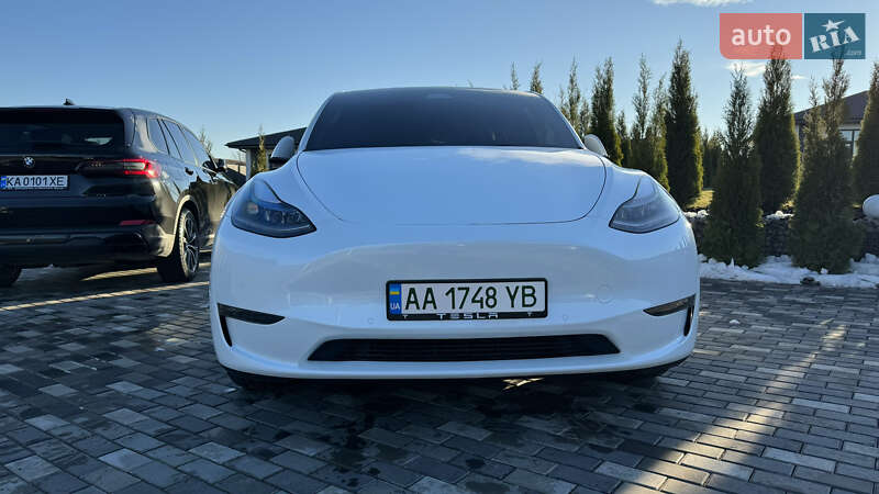 Позашляховик / Кросовер Tesla Model Y 2022 в Києві