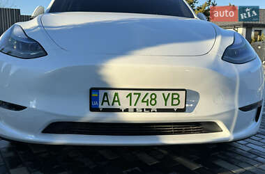 Внедорожник / Кроссовер Tesla Model Y 2022 в Киеве