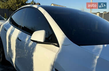 Внедорожник / Кроссовер Tesla Model Y 2022 в Киеве