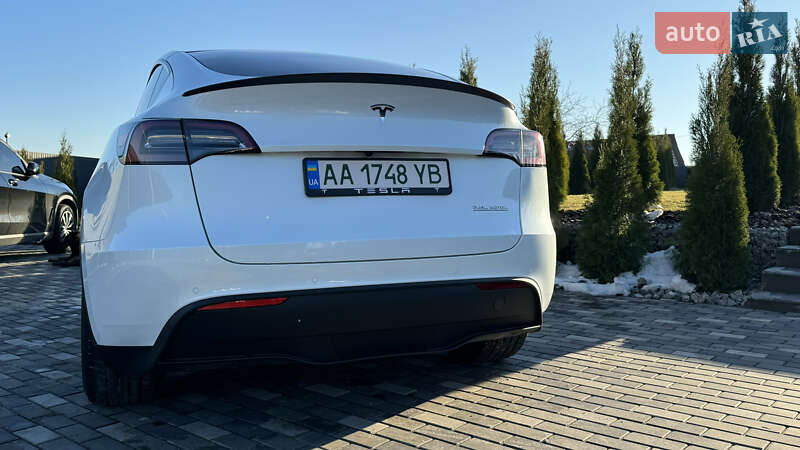 Позашляховик / Кросовер Tesla Model Y 2022 в Києві