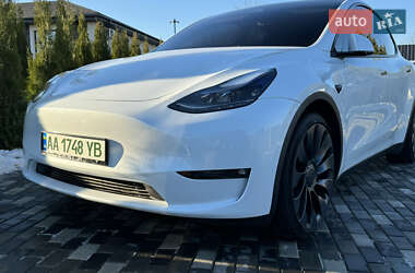 Внедорожник / Кроссовер Tesla Model Y 2022 в Киеве