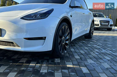 Внедорожник / Кроссовер Tesla Model Y 2022 в Киеве