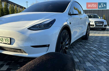 Внедорожник / Кроссовер Tesla Model Y 2022 в Киеве