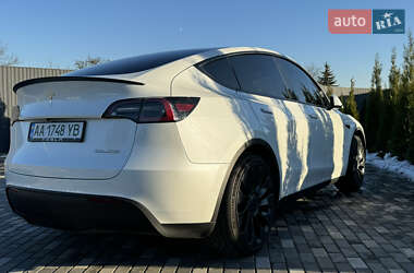 Внедорожник / Кроссовер Tesla Model Y 2022 в Киеве