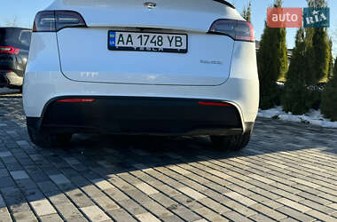 Внедорожник / Кроссовер Tesla Model Y 2022 в Киеве